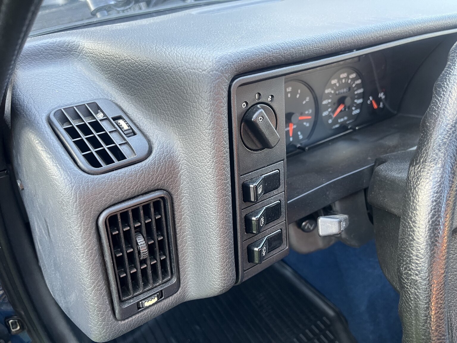 Interiörbild 1983 Volvo 340 (8)