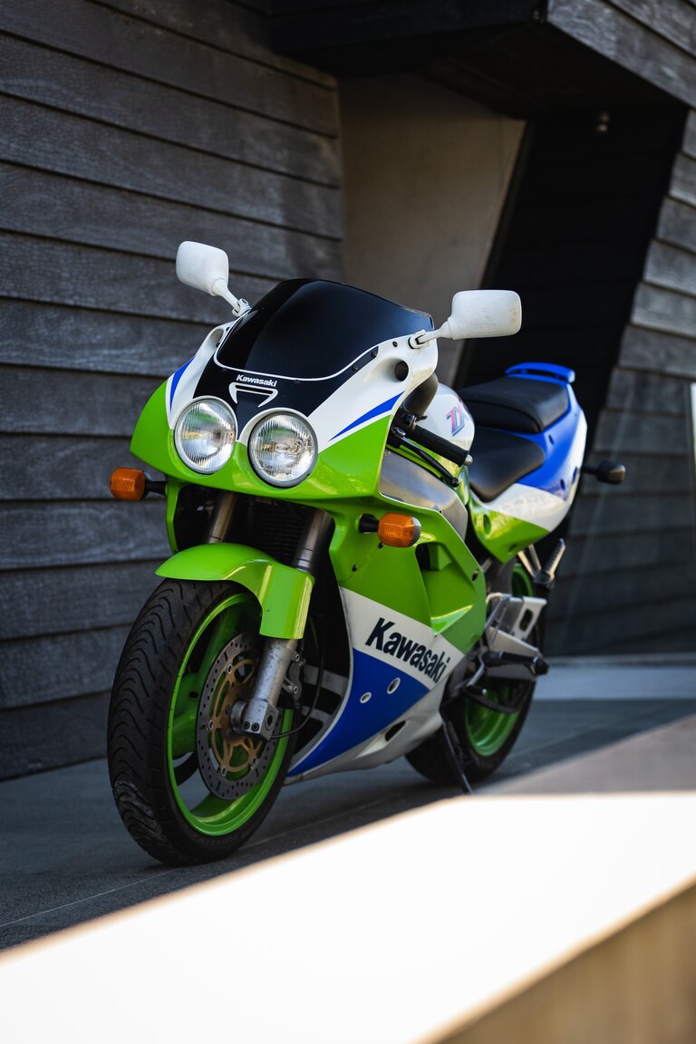 Exteriörbild på 1992 Kawasaki ZX 750 J