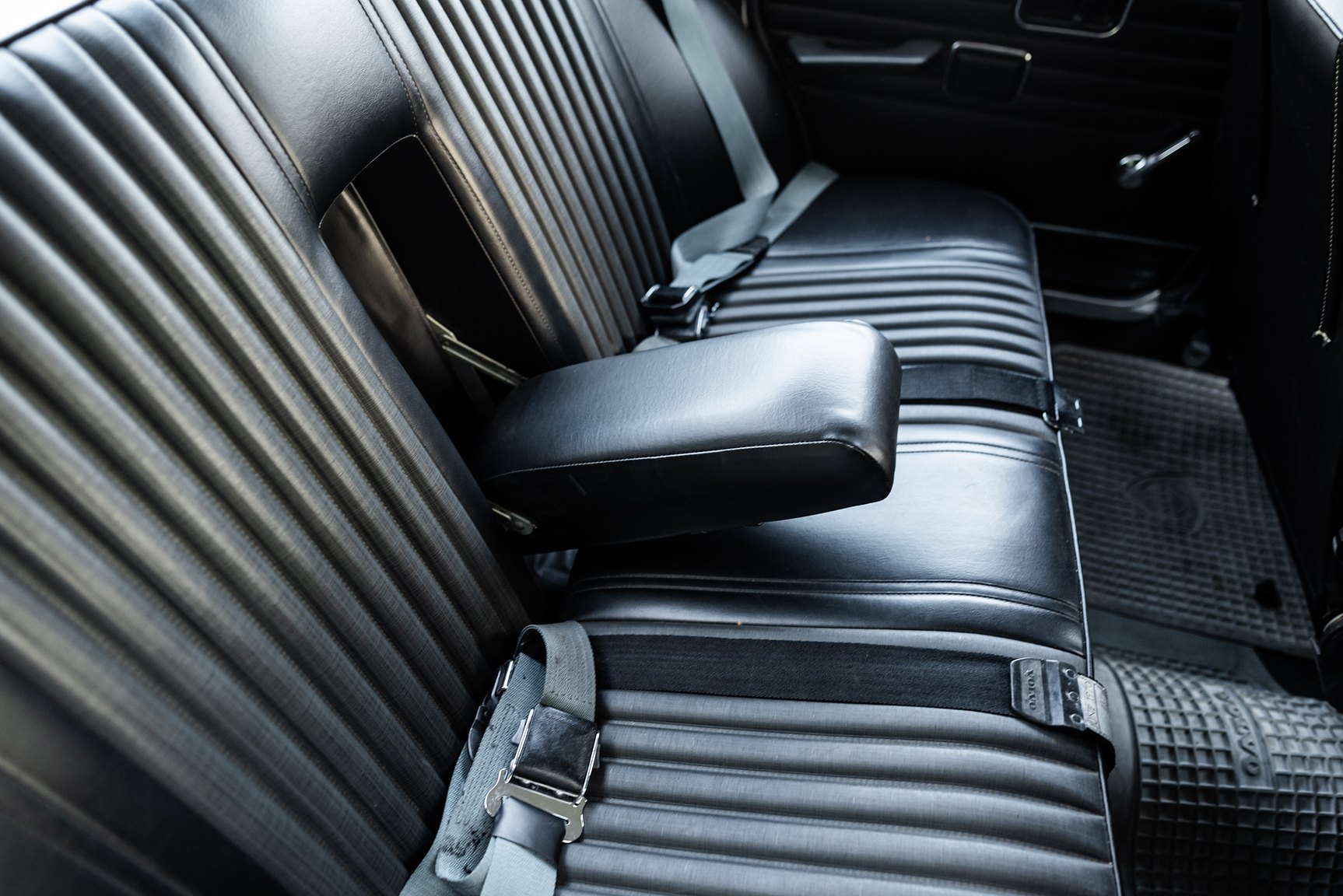Interior image of 1967 Volvo 144 1.8 