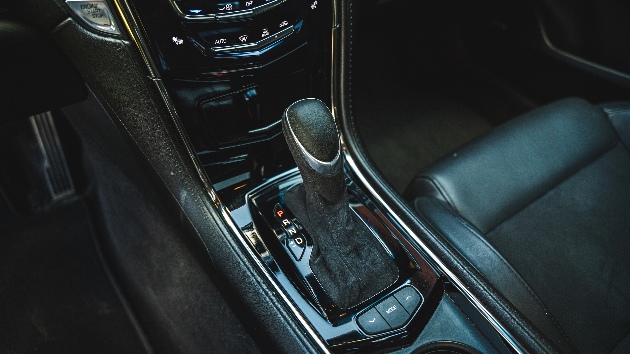 Interiörbild 2016 Cadillac ATS-V (28)