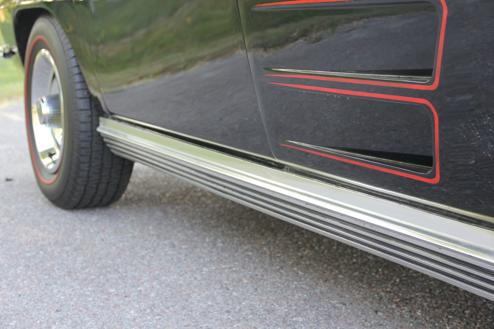 Exterior image of 1964 Corvette C2 Stingray Cabriolet (65)