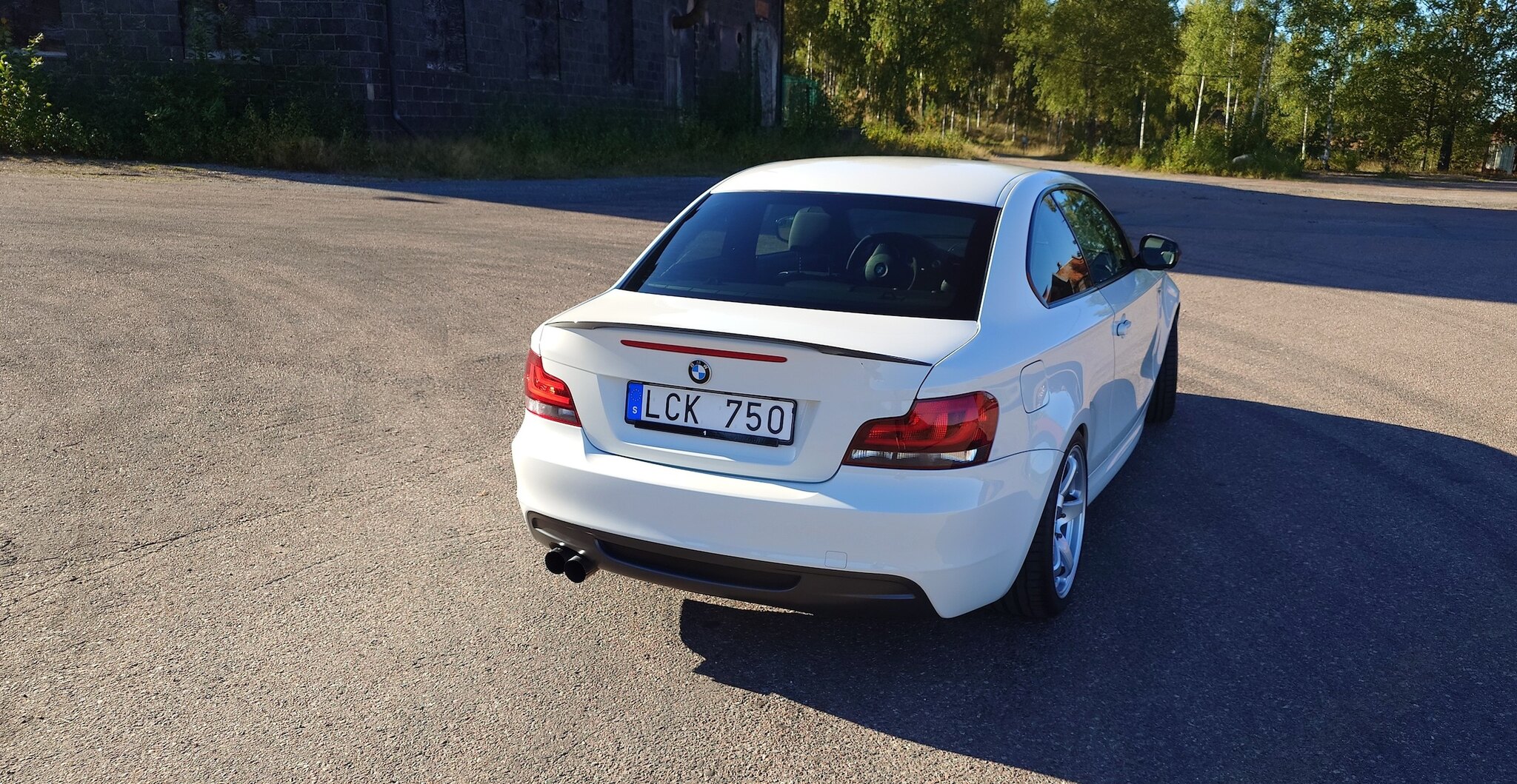 Aussenfoto 2011 BMW 135i Coupé 