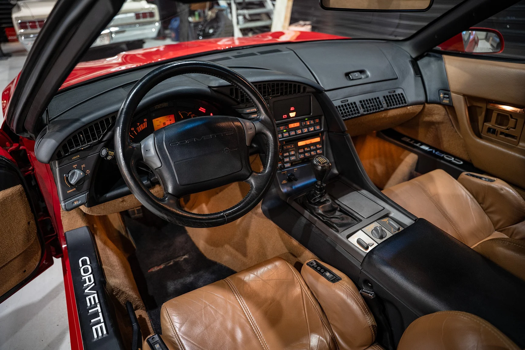 Interior image of 1990 Chevrolet Corvette ZR-1 (1)