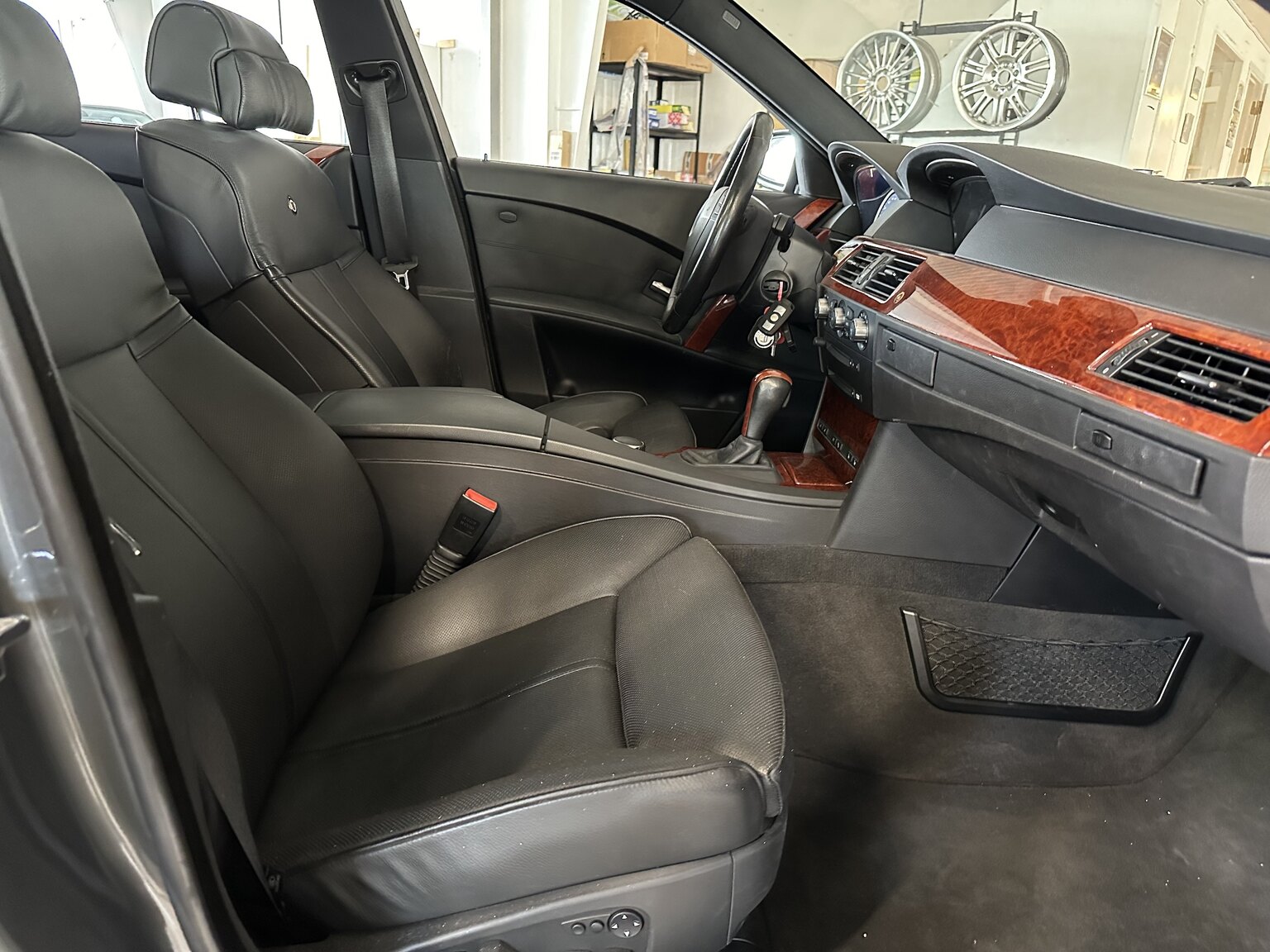 Innenraumfoto von 2006 ALPINA B5 Touring