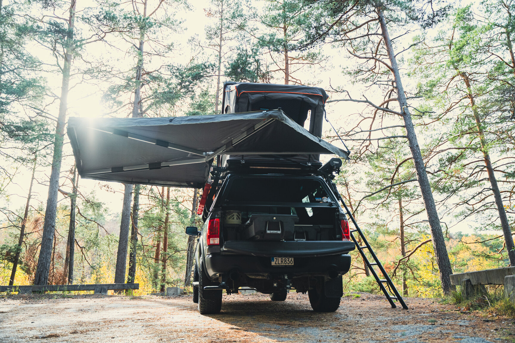 Exteriörbild på 2017 Dodge Ram 1500 AEV (17)