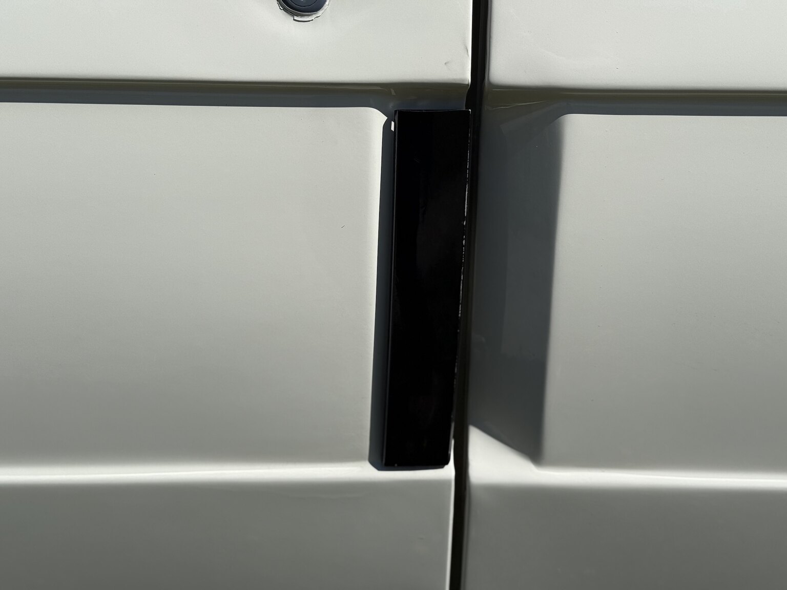 Exterior image of 1985 Land Rover Range Rover 3.5 V8