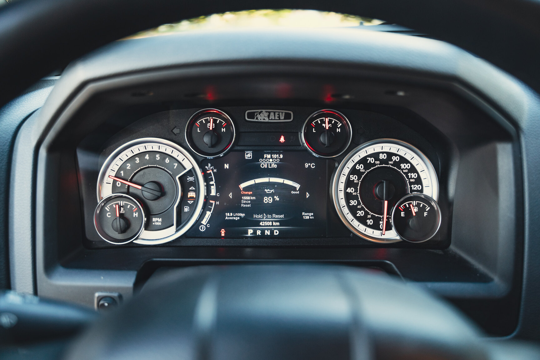 Innenraumfoto von 2017 Dodge Ram 1500 AEV (15)