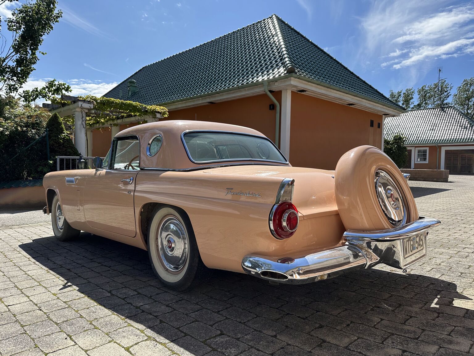 Exterior image of 1956 Ford Thunderbird Convertible