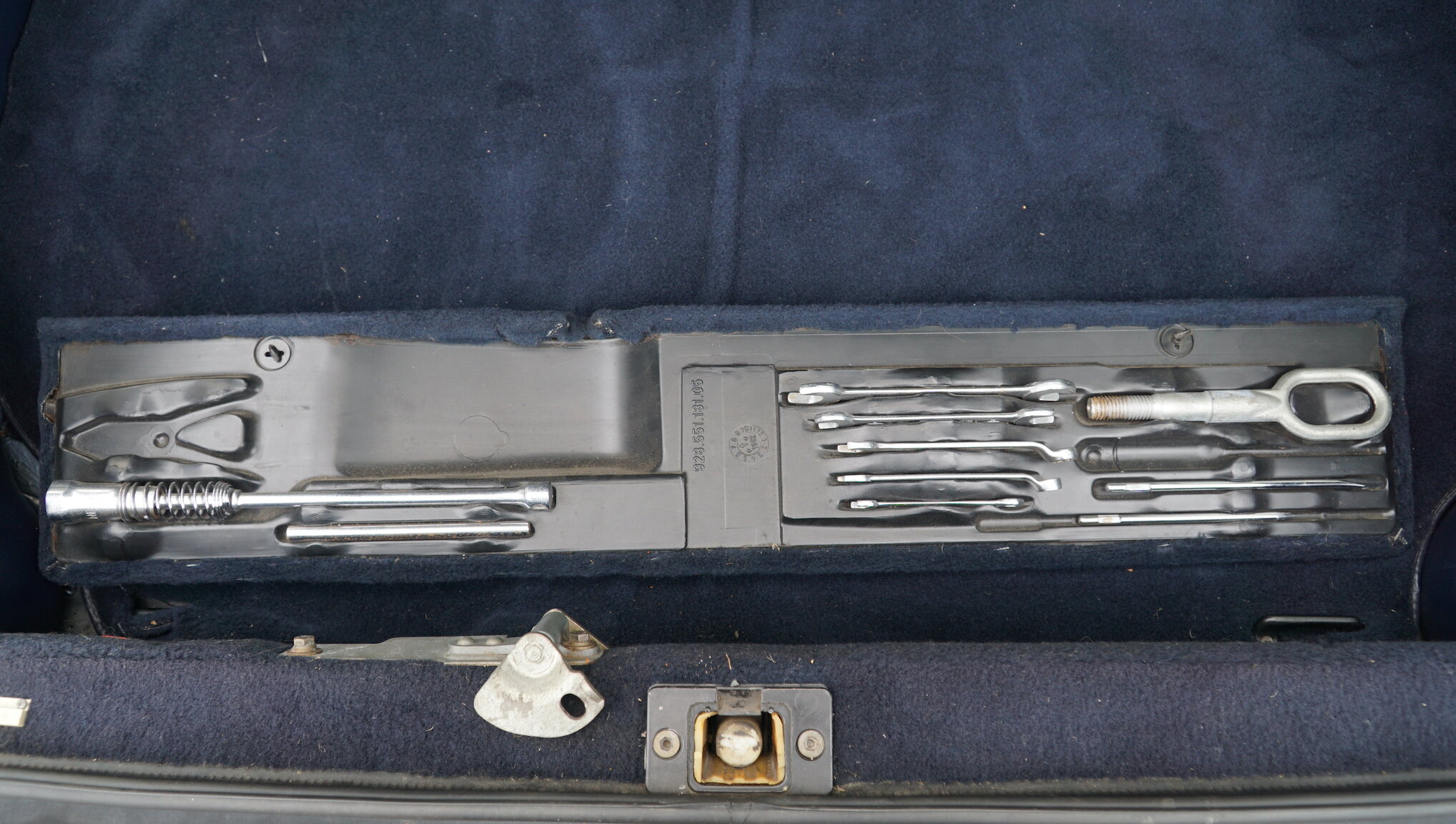 Innenraumfoto von 1983 Porsche 928S (56)