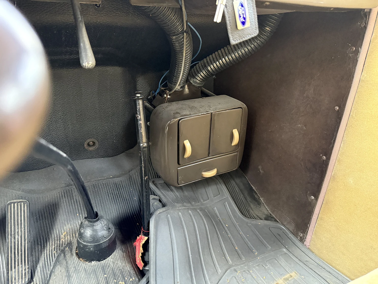 Interior image of 1936 Ford 214A Fordor (18)