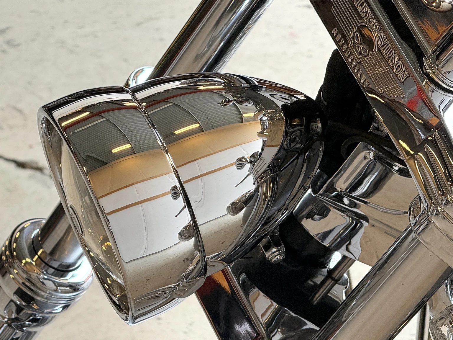 Aussenfoto 1999 Harley-Davidson Fxst Softail (41)