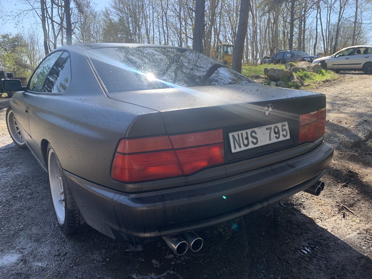Exterior image of 1995 BMW 840i (7)