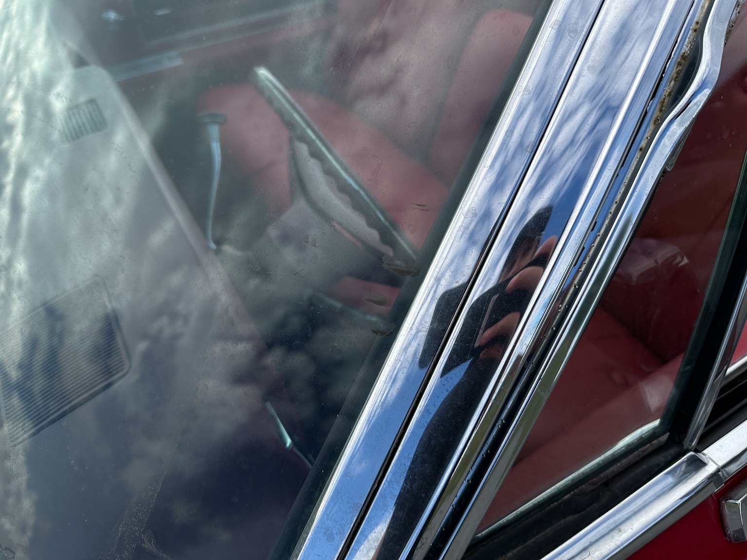 Exteriörbild på 1968 Cadillac DeVille Convertible