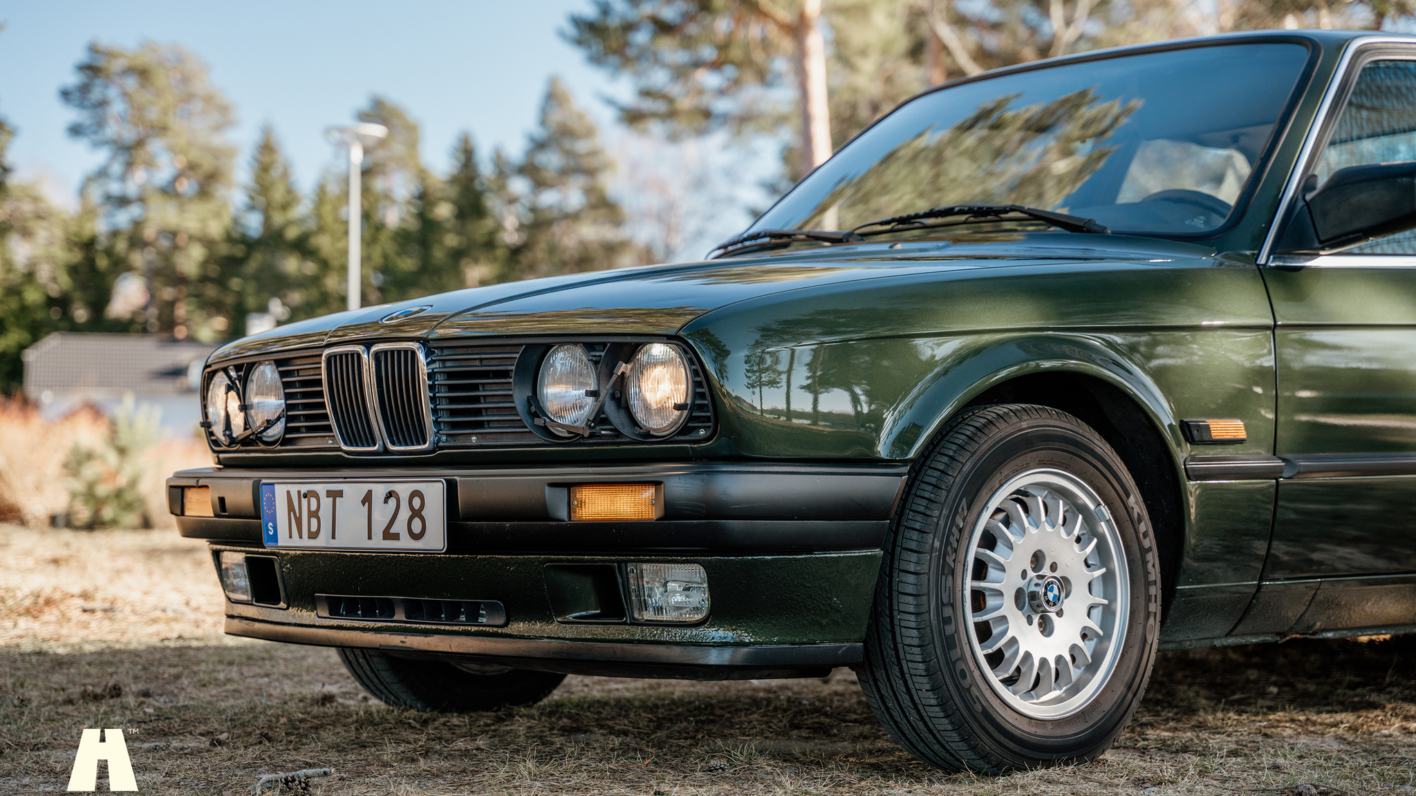Exteriörbild på 1988 BMW 325 Coupé (32)