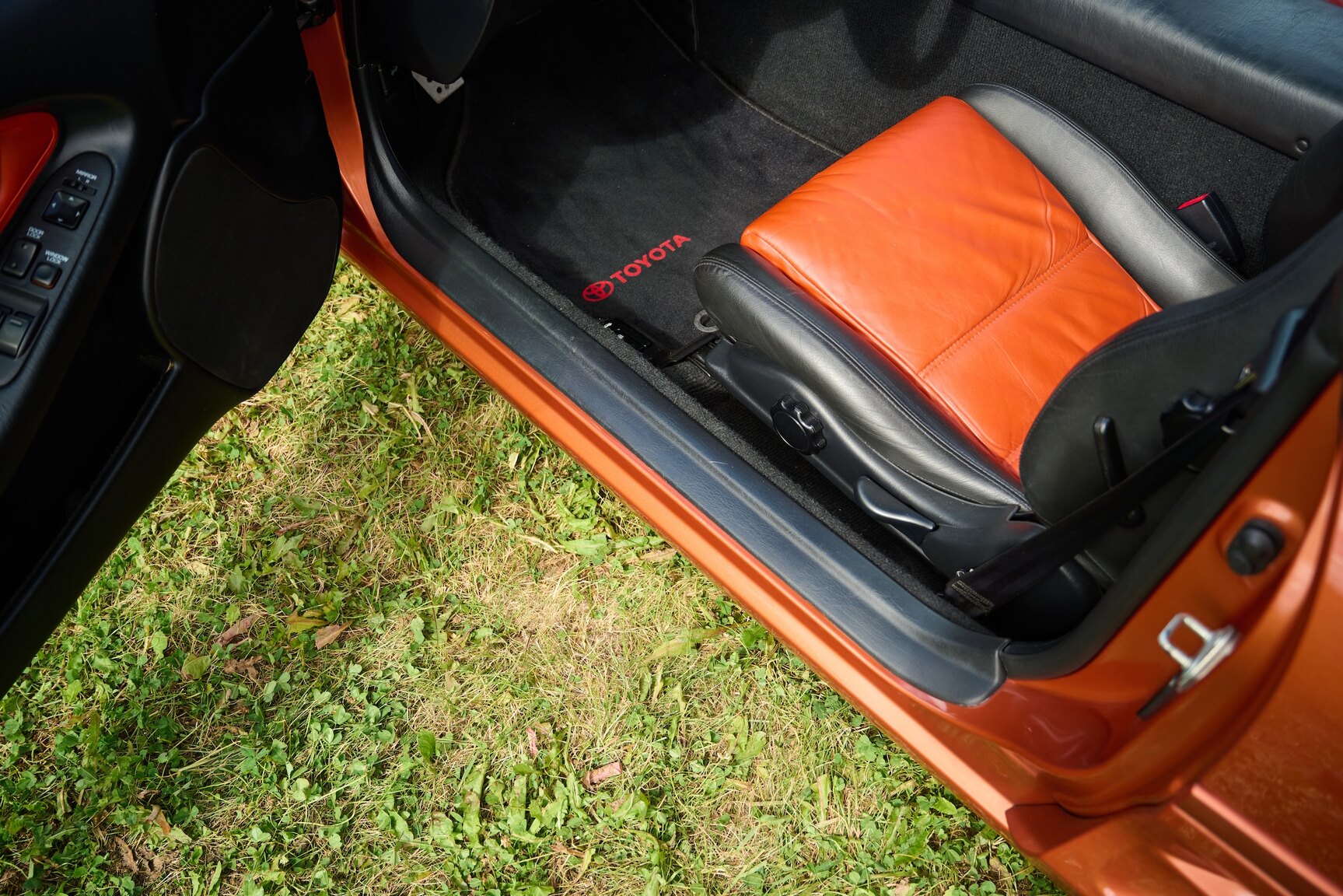 Interiörbild 1999 Toyota MR2 2.0 Turbo