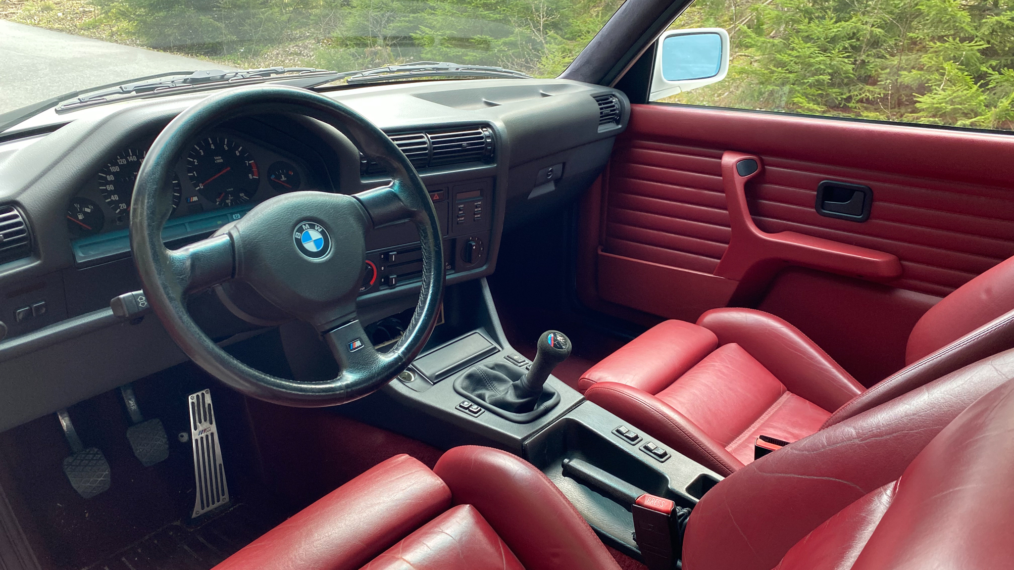 Interiörbild 1990 BMW E30 M3