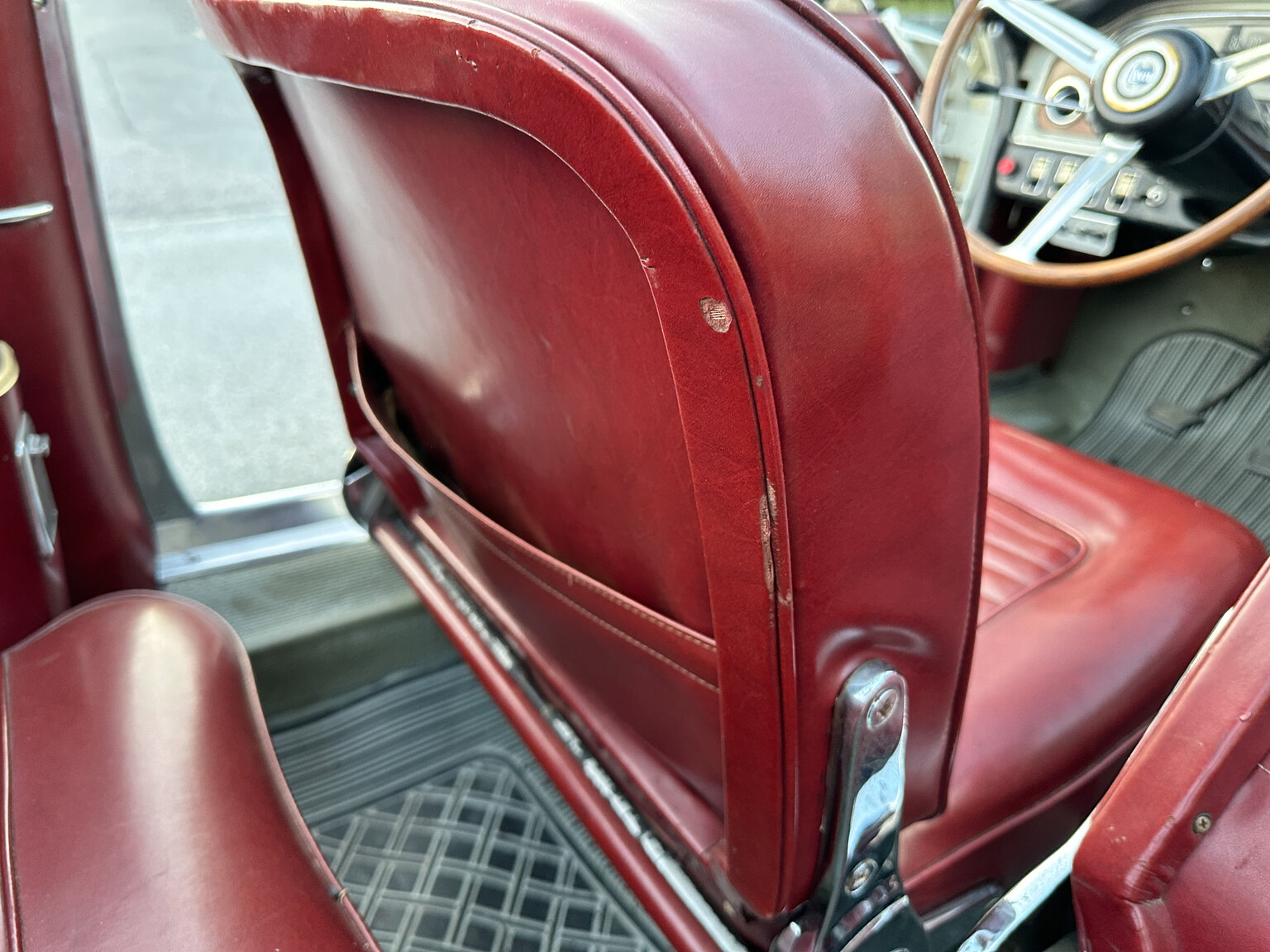 Interior image of 1964 Lancia Flavia Vignale  