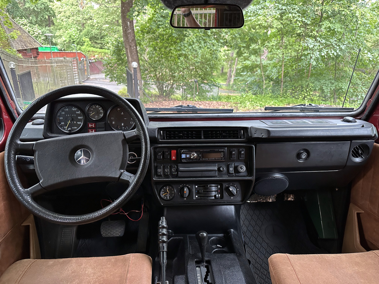 Interiörbild 1986 Mercedes 280 GE