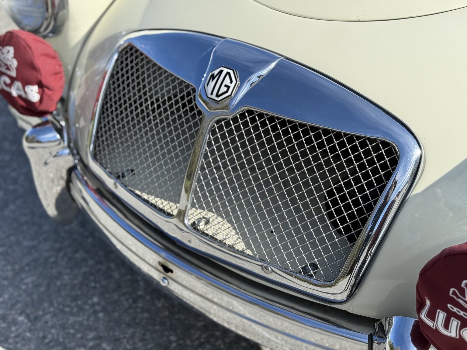 Exteriörbild på 1959 MG MGA 1500