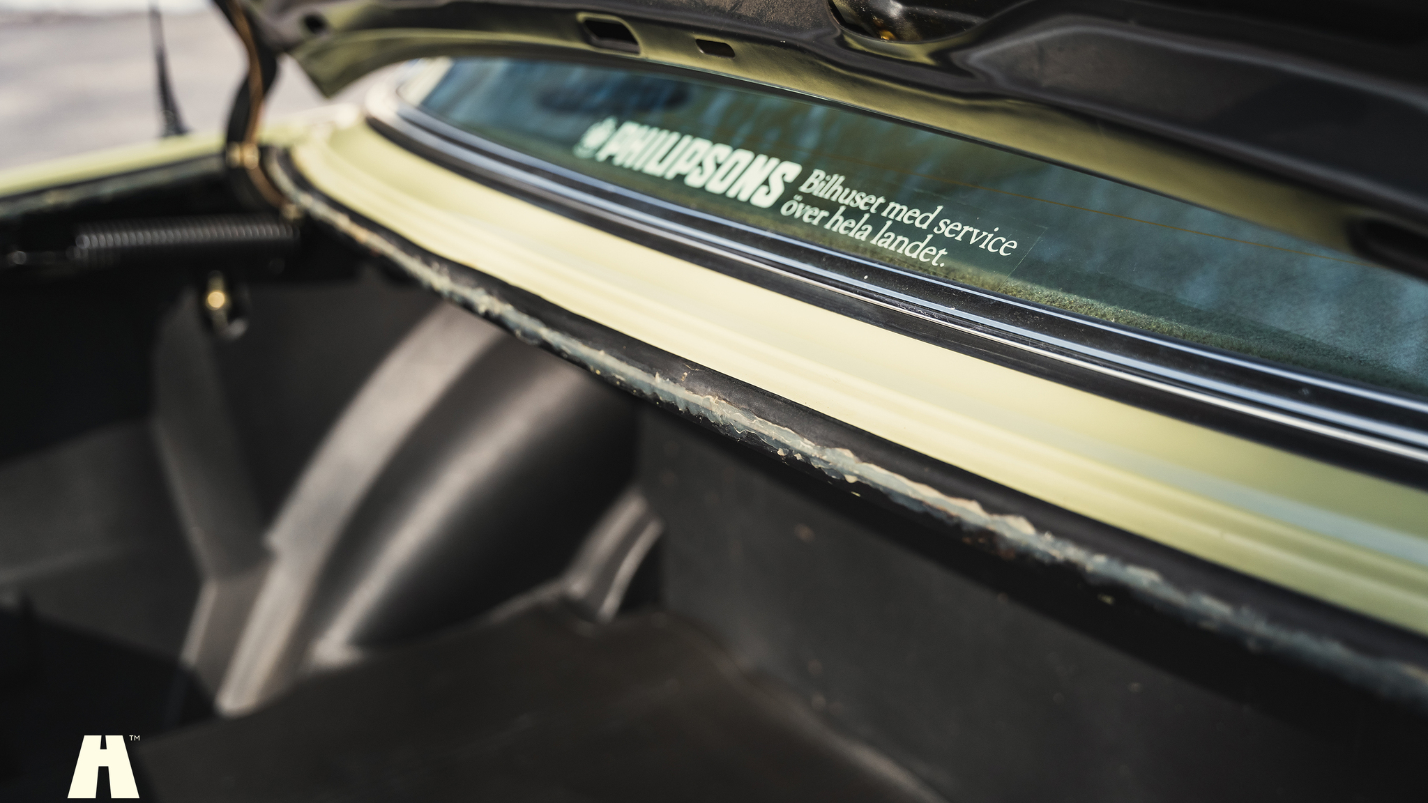 Interior image of 1979 Mercedes Benz 230