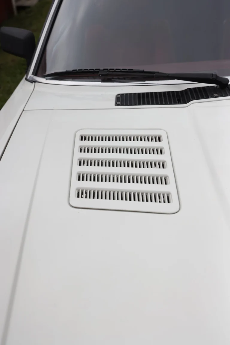 Exteriörbild på 1983 Datsun 280ZX (28)