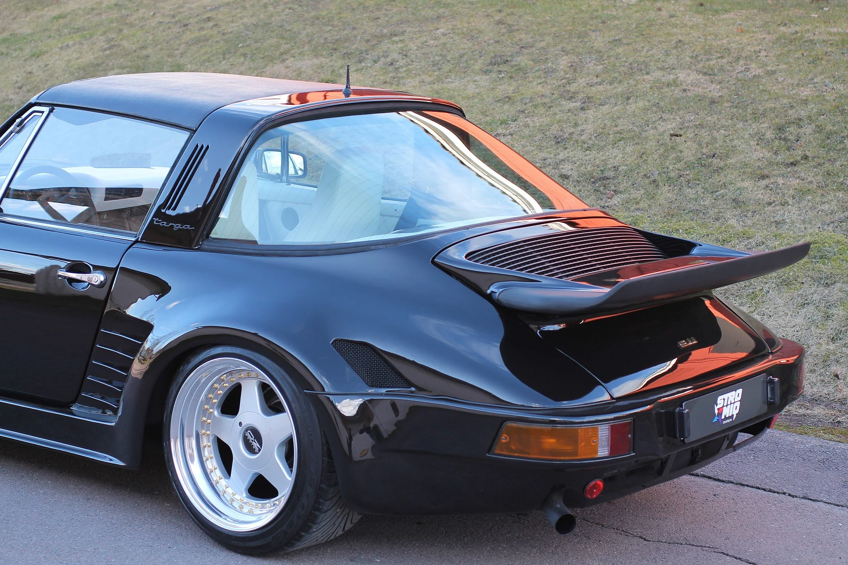 Aussenfoto 1976 Porsche 911 Targa Flachbau - Josef Zirkelbach DP (116)