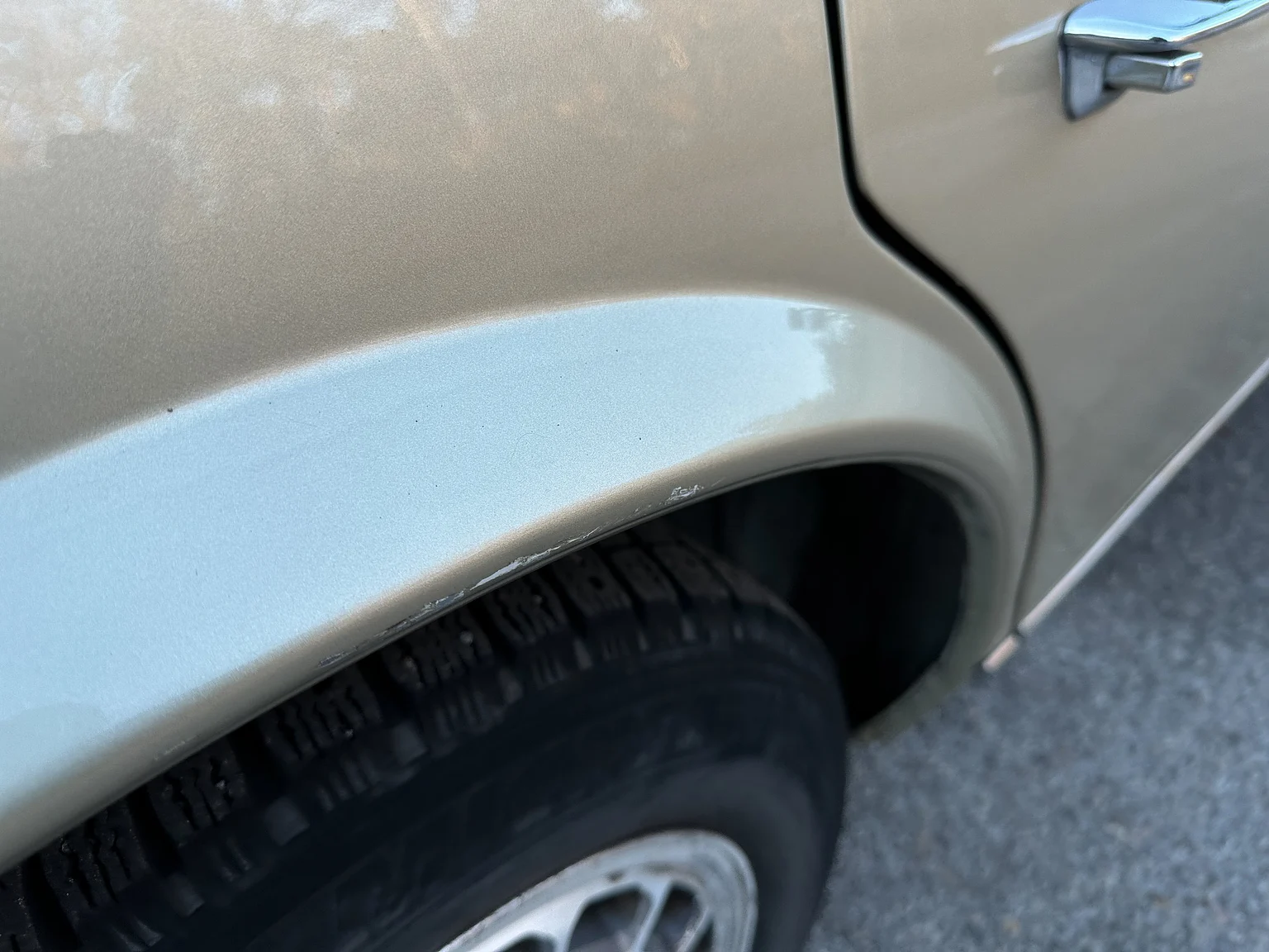 Exterior image of 1989 Cadillac Seville (109)