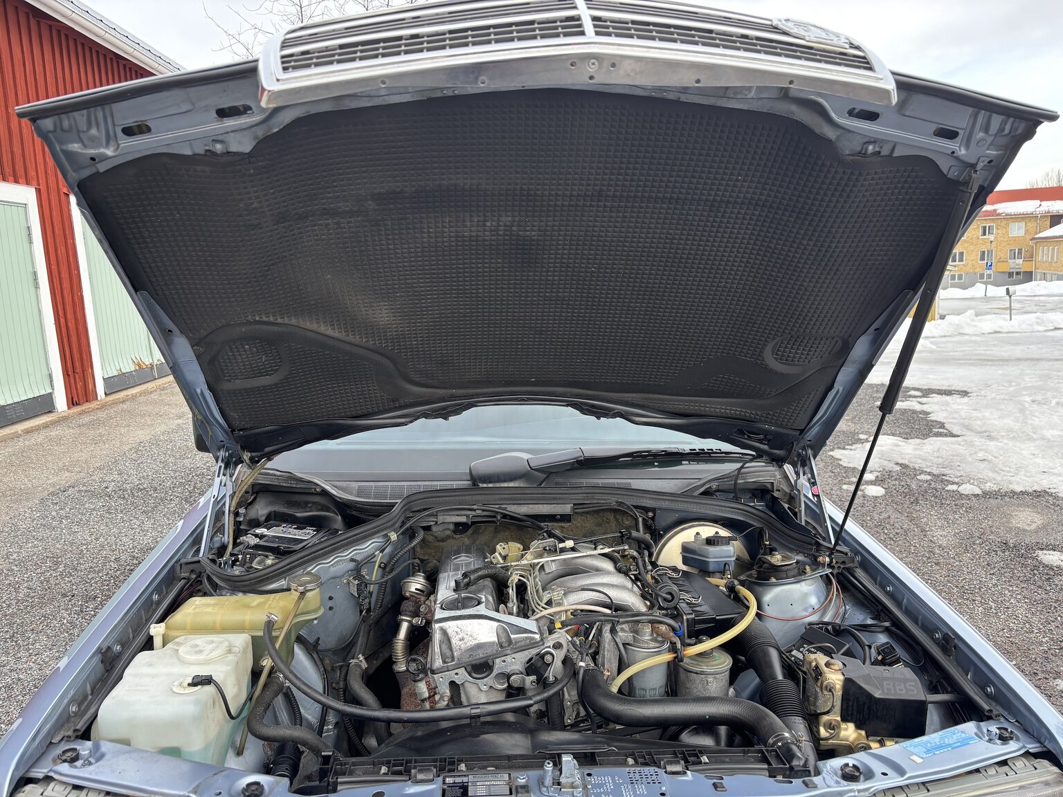 Image of 1992 Mercedes-Benz 190 D mechanics
