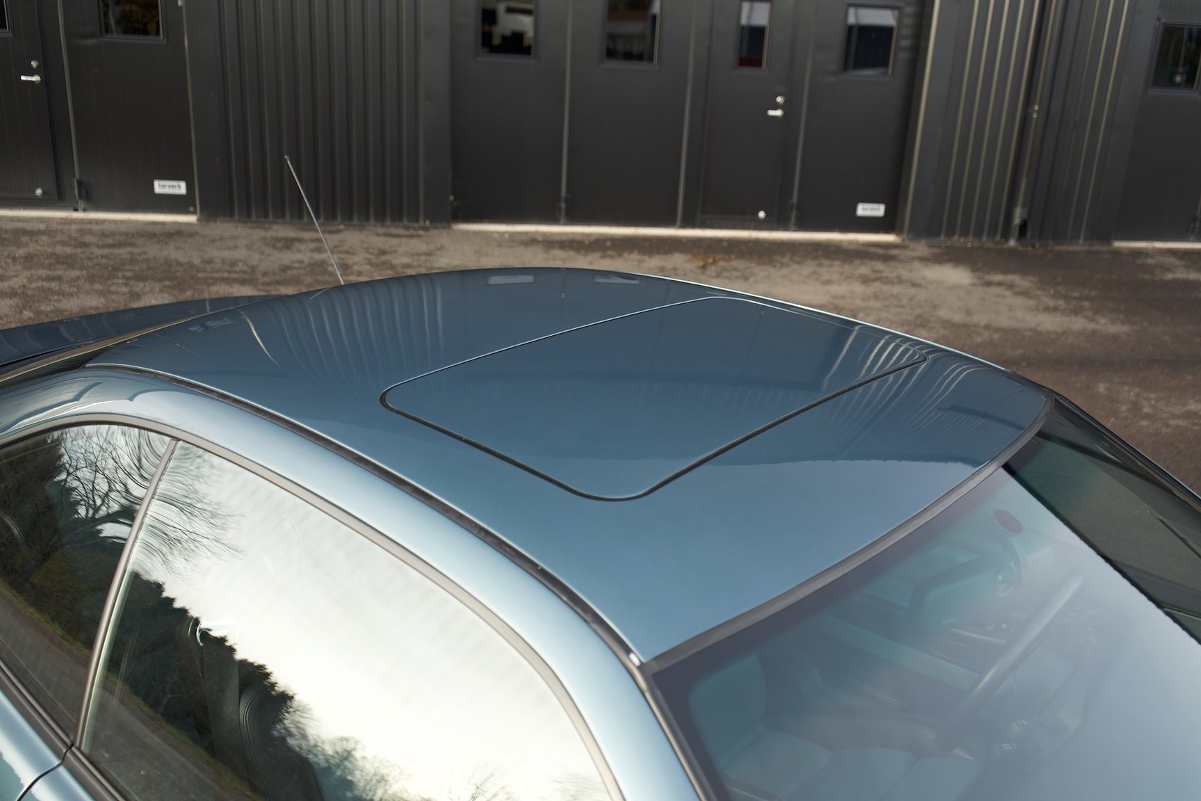 Exteriörbild på 1992 BMW 850i 6-speed manual - NO RESERVE