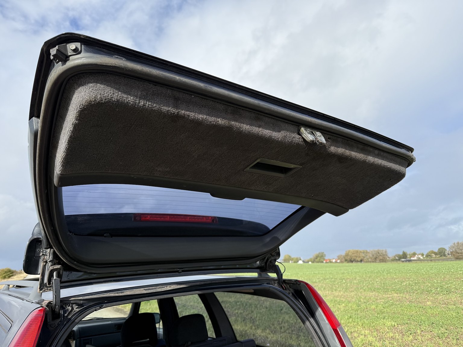 Interior image of 1995 VOLVO 855 T5R T-5R