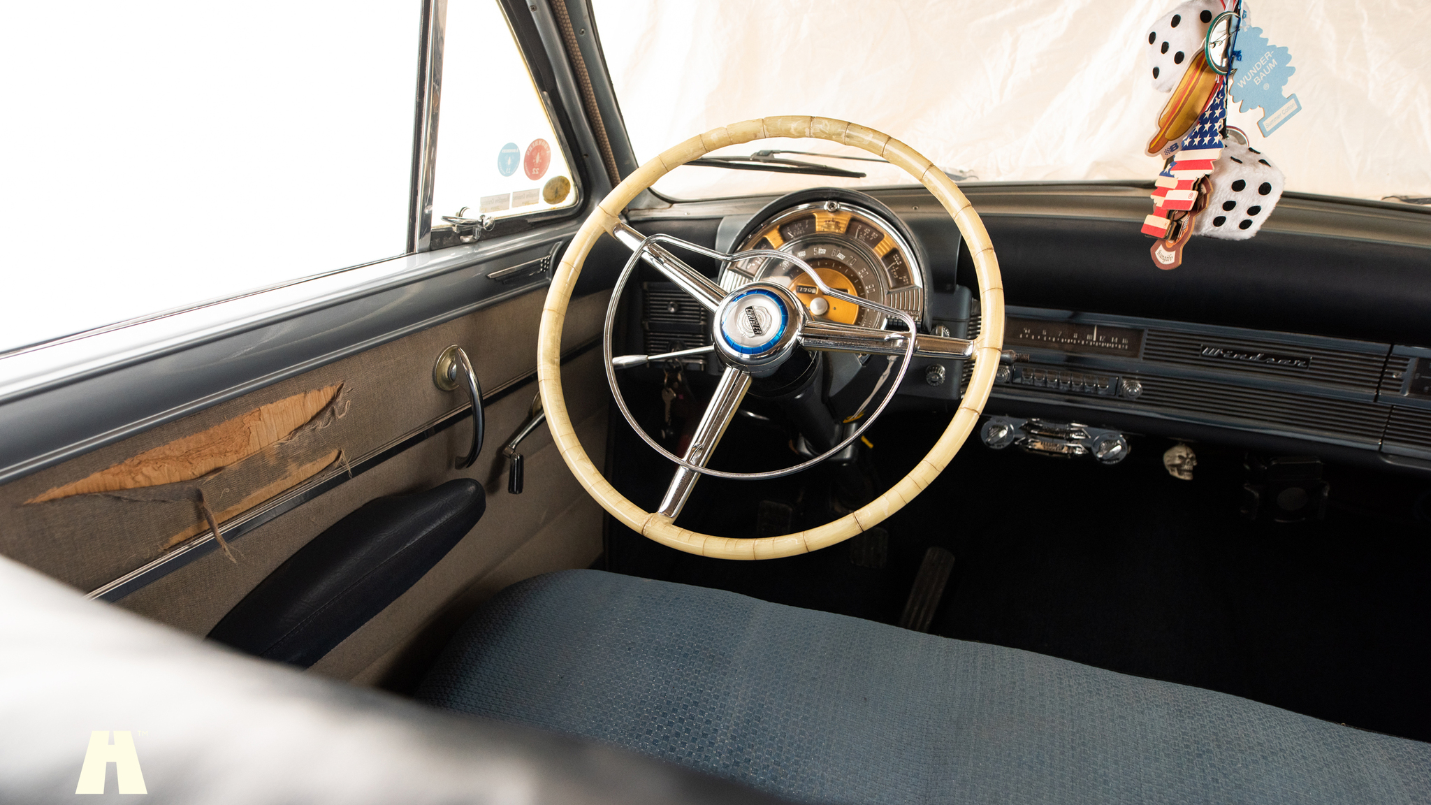 Interiörbild 1950 Chrysler Windsor Club Coupé (2)