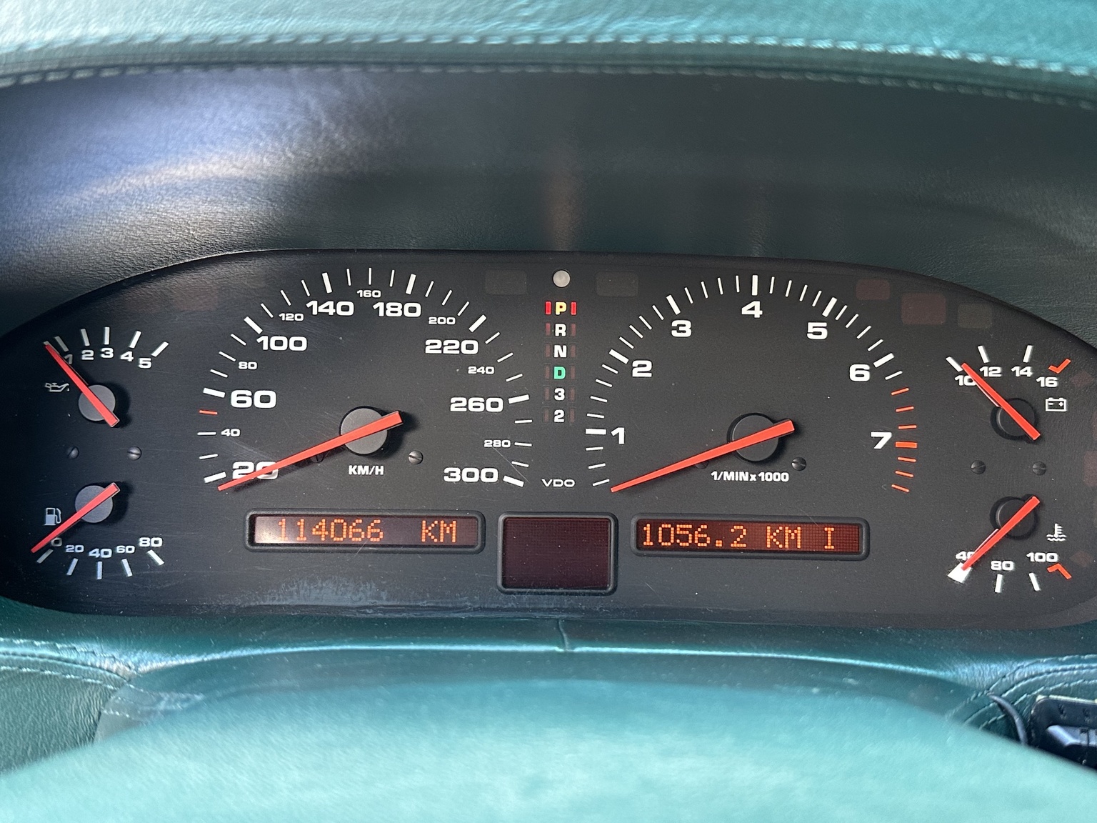 Innenraumfoto von 1994 Porsche 928 GTS