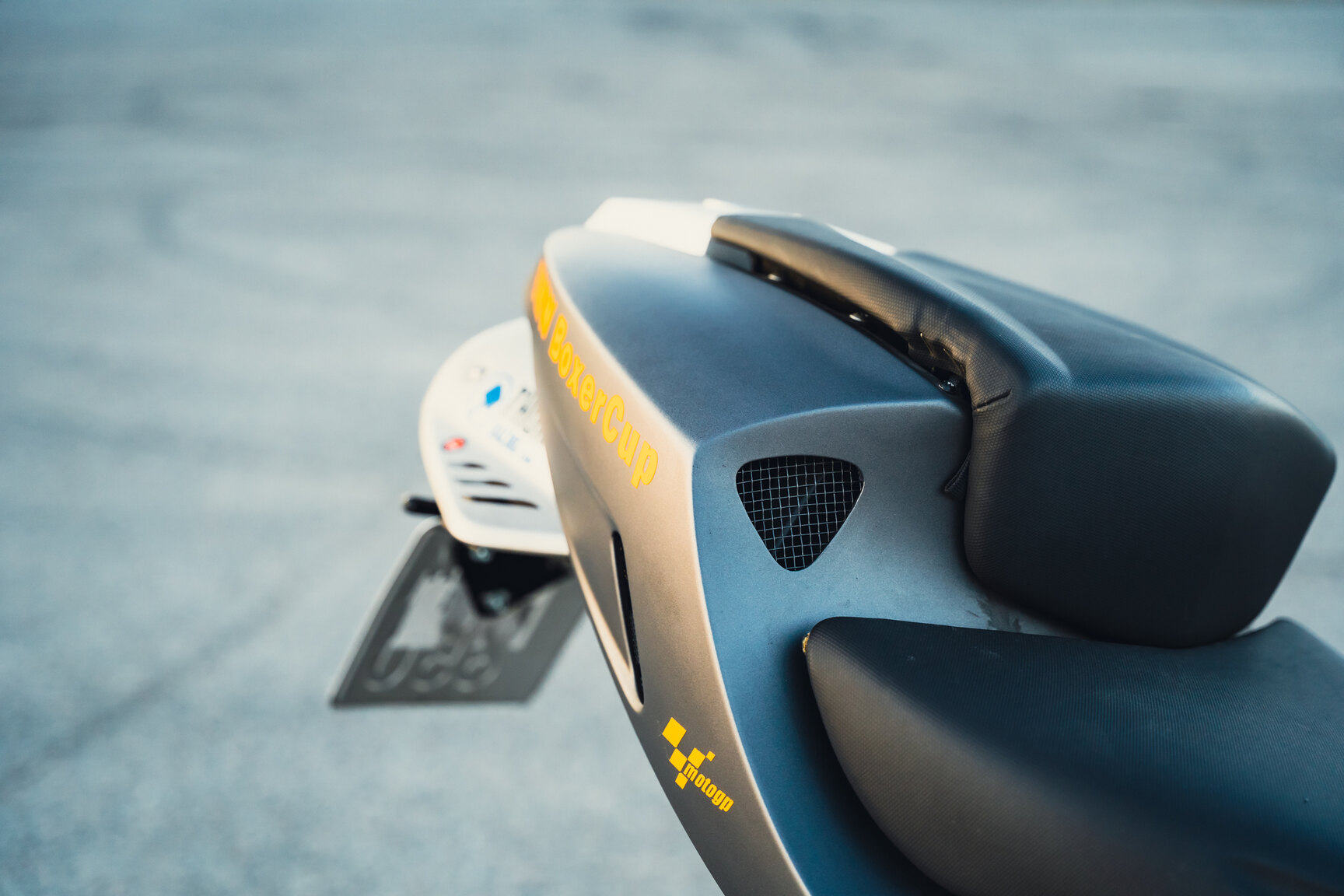 Exterior image of 2006 BMW R1200S