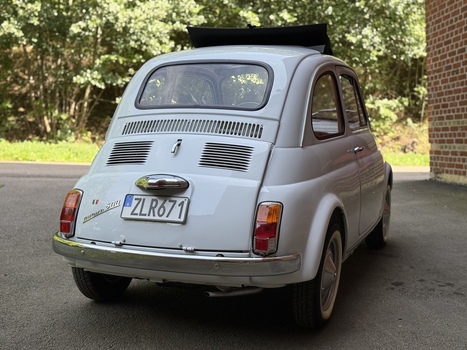 Exterior image of 1965 Fiat 500F