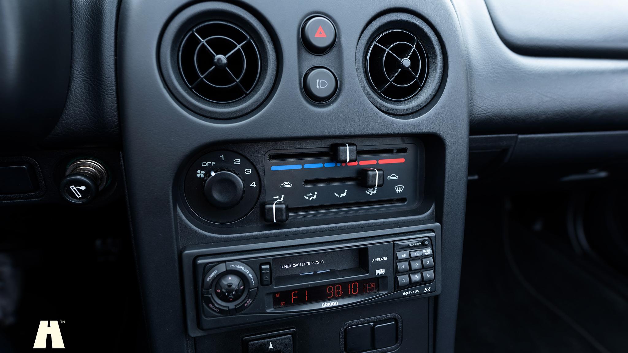 Interiörbild 1997 Mazda MX-5 (51)