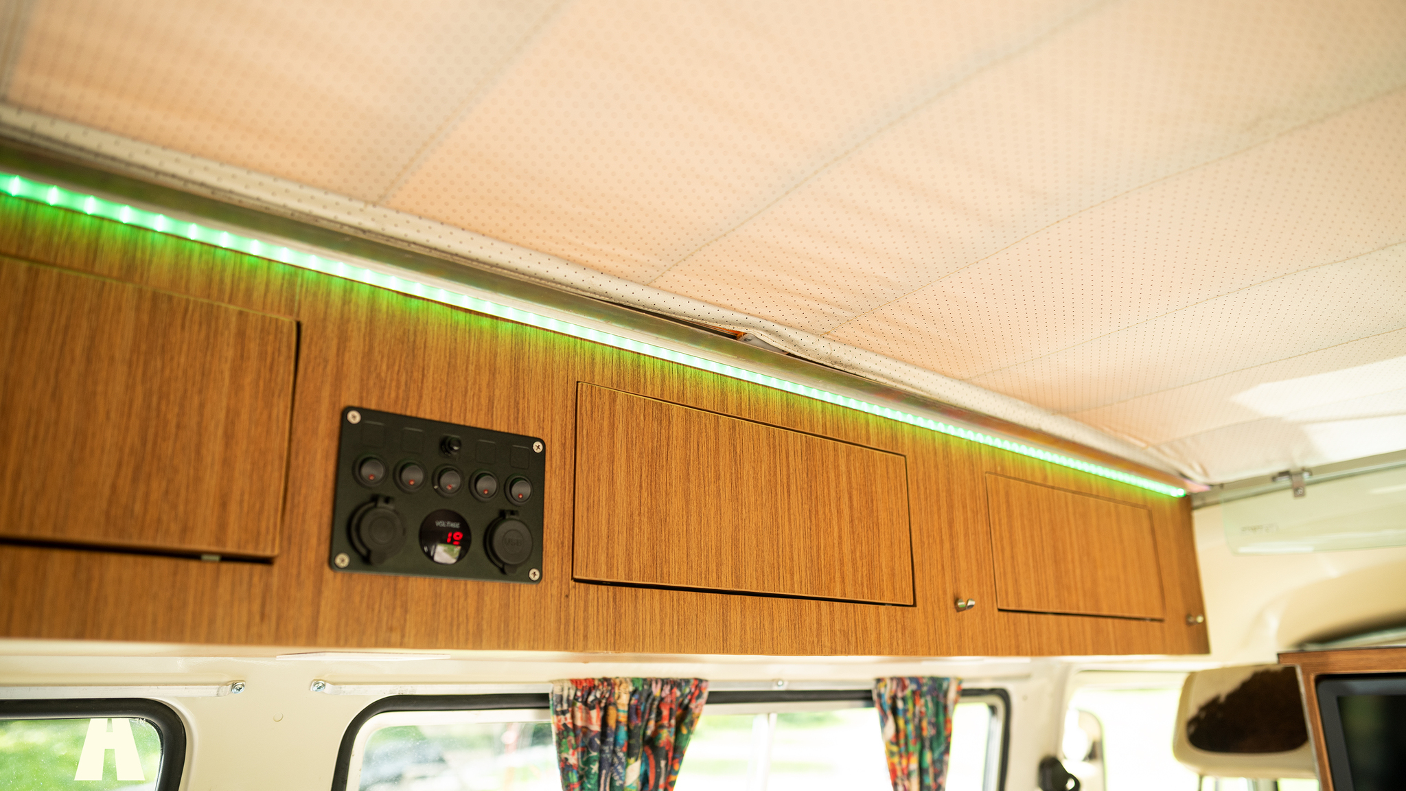 Innenraumfoto von 1998 Volkswagen T2 Camper