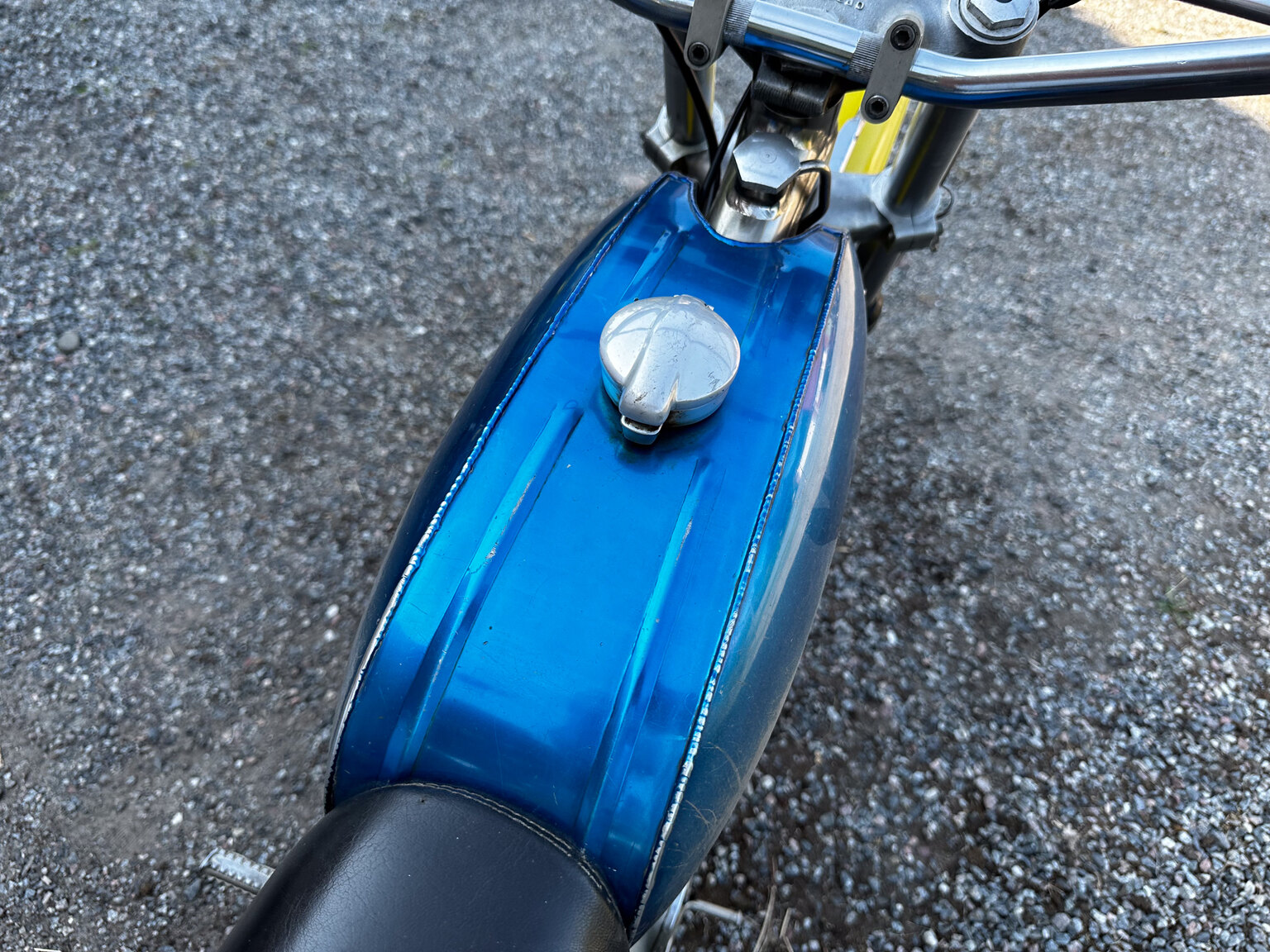 Exteriörbild på 1975 BSA Cheney 500