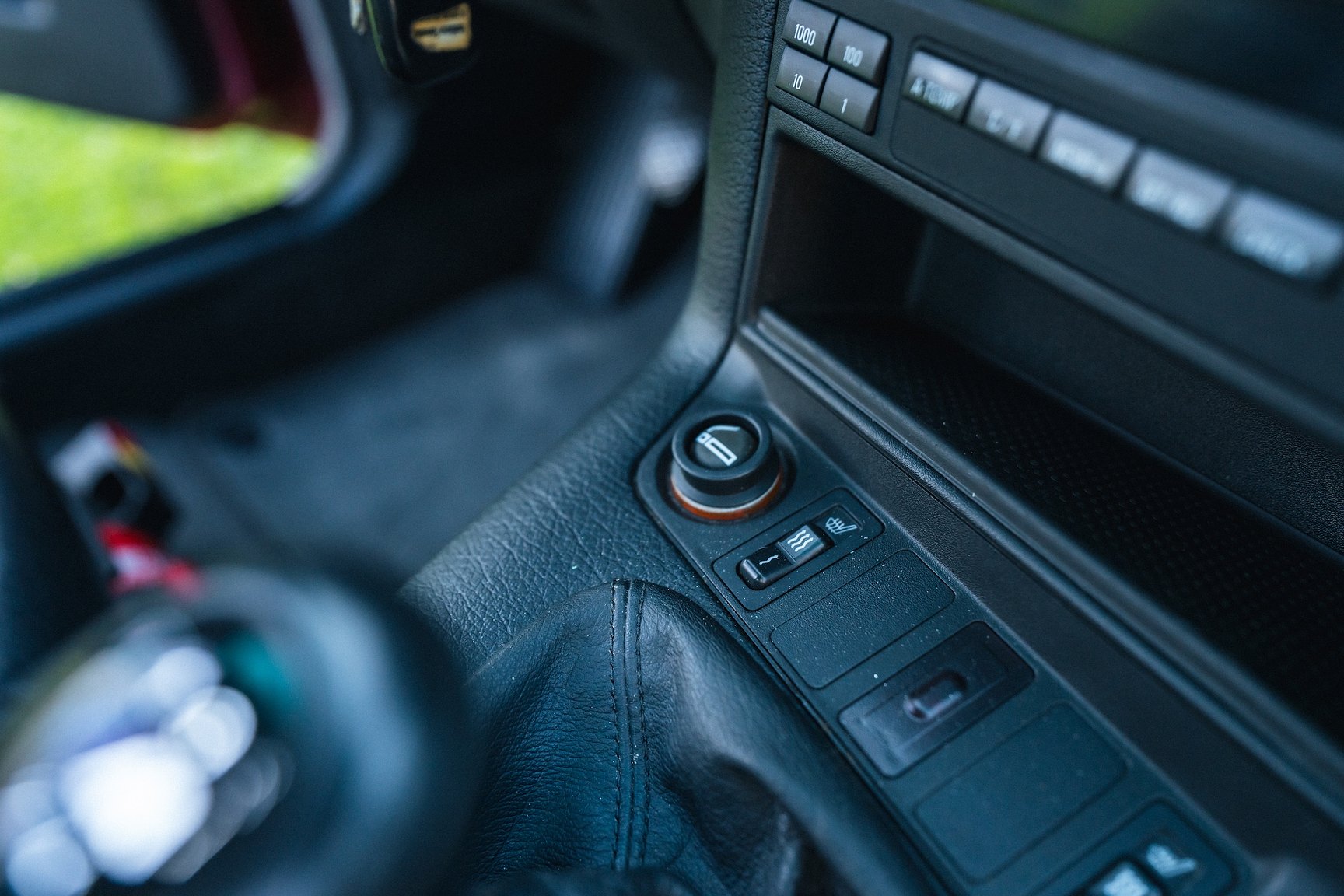 Interior image of 1992 BMW 325i Coupé "No Reserve Auction"