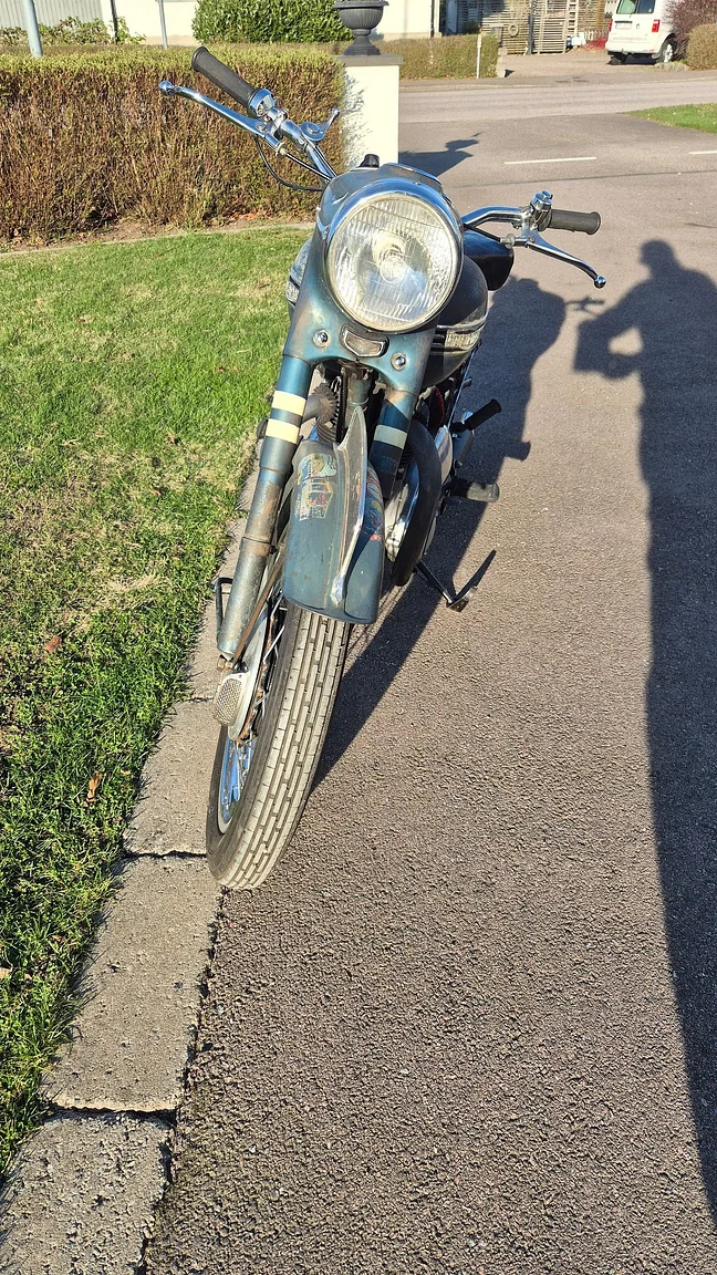 Aussenfoto 1954 Triumph Thunderbird 6T (11)