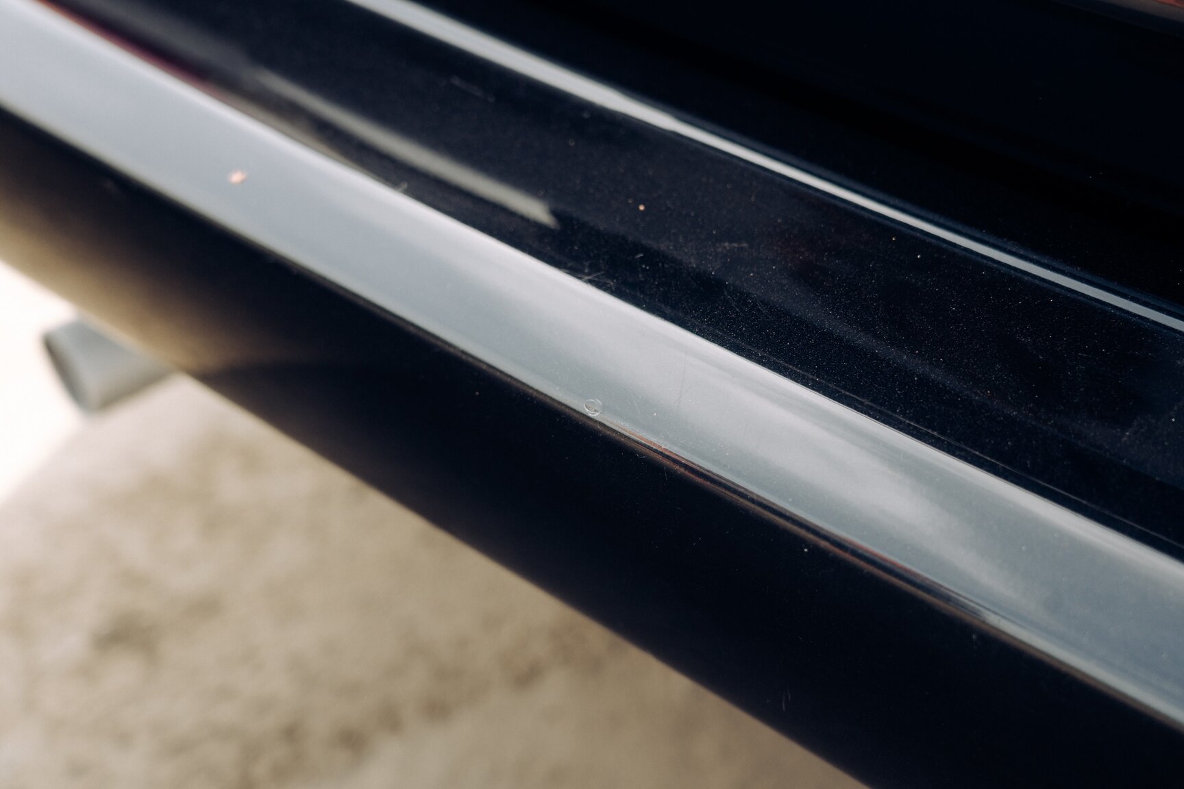 Exterior image of 1991 VW Golf Cabriolet "Etienne Aigner Edition"