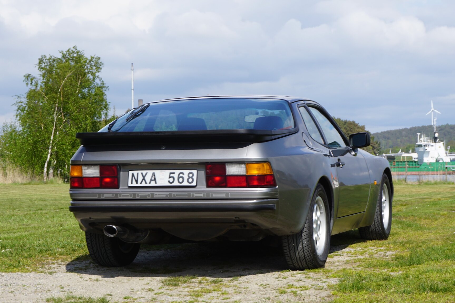 Aussenfoto 1985 Porsche 944 "NO RESERVE AUCTION"