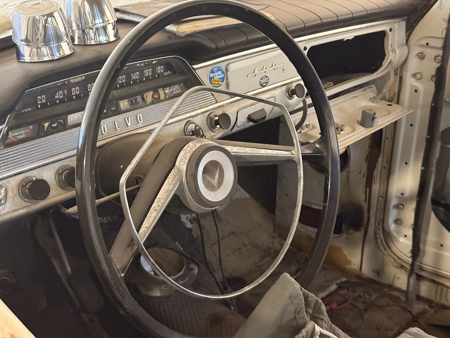 Interior image of 1965 Volvo PV 544F (2)