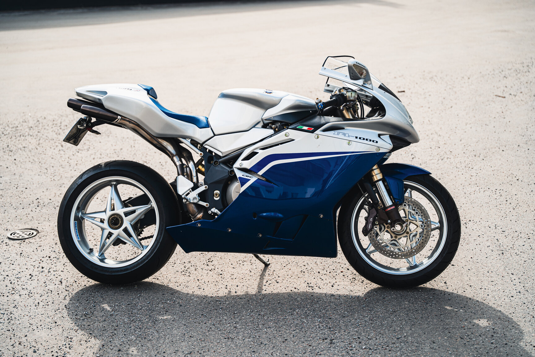 Exteriörbild på 2004 MV Agusta F4 1000S