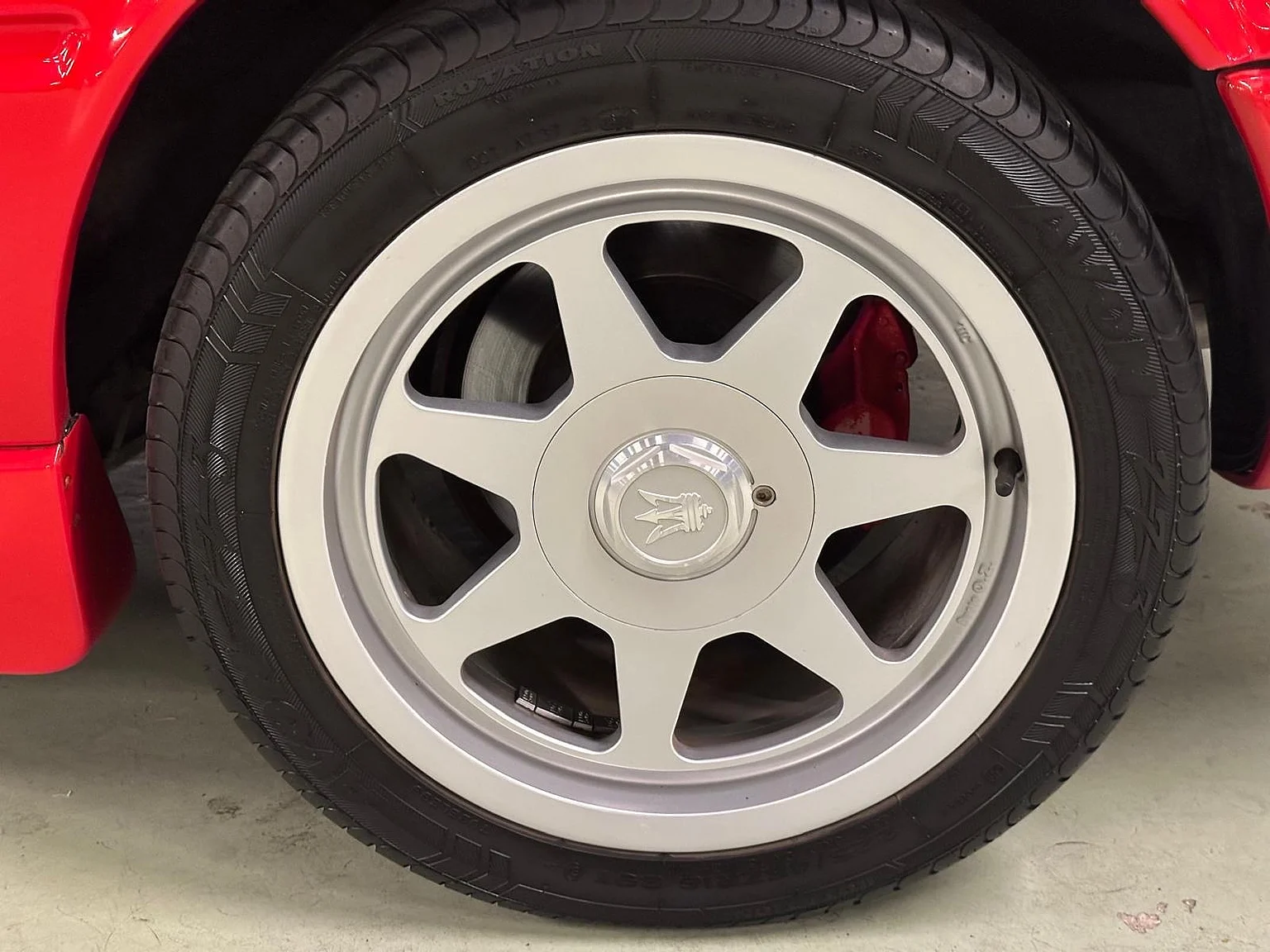 Exteriörbild på 1991 Maserati Racing (11)