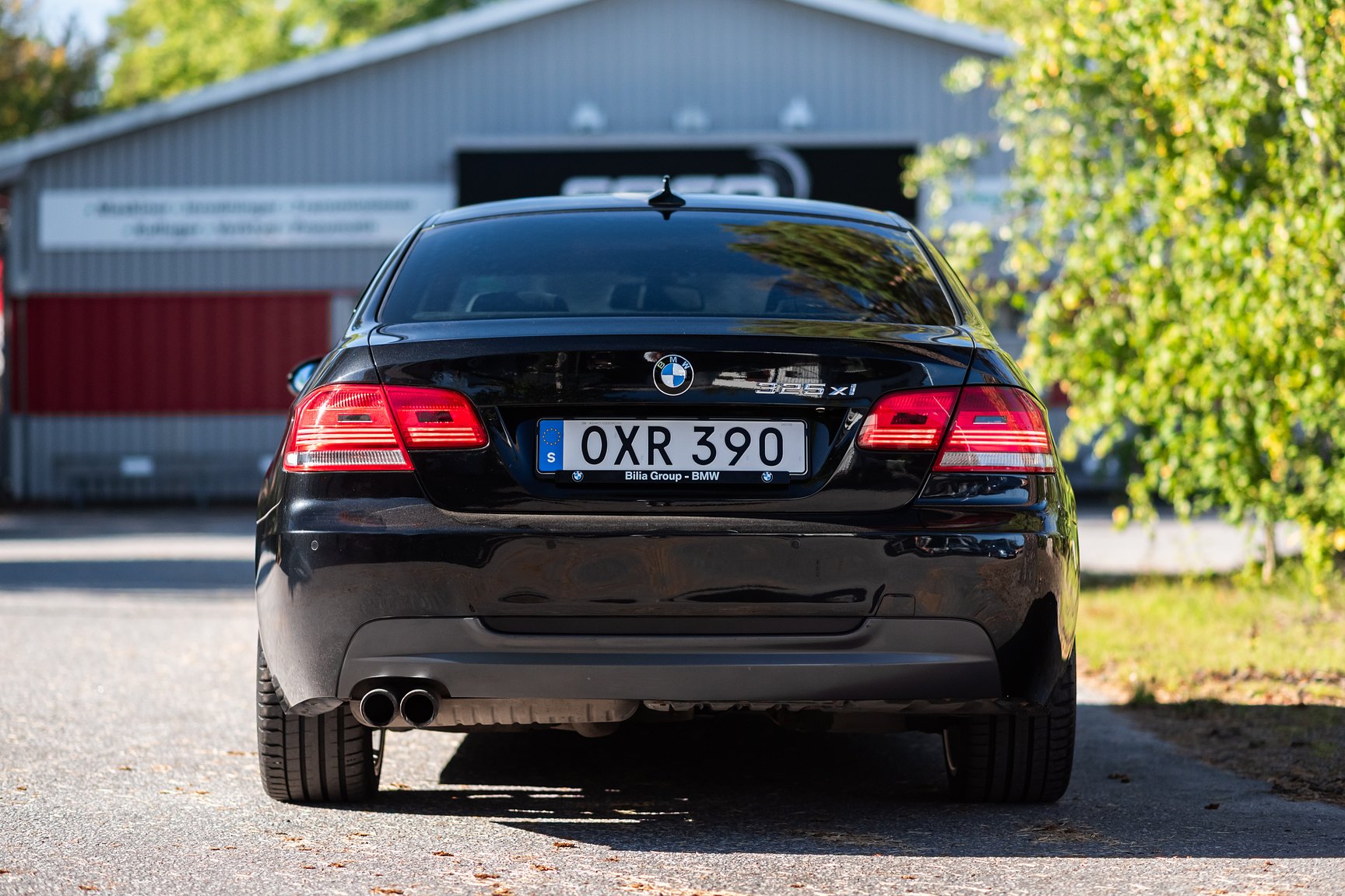 Exterior image of 2009 BMW 325Xi