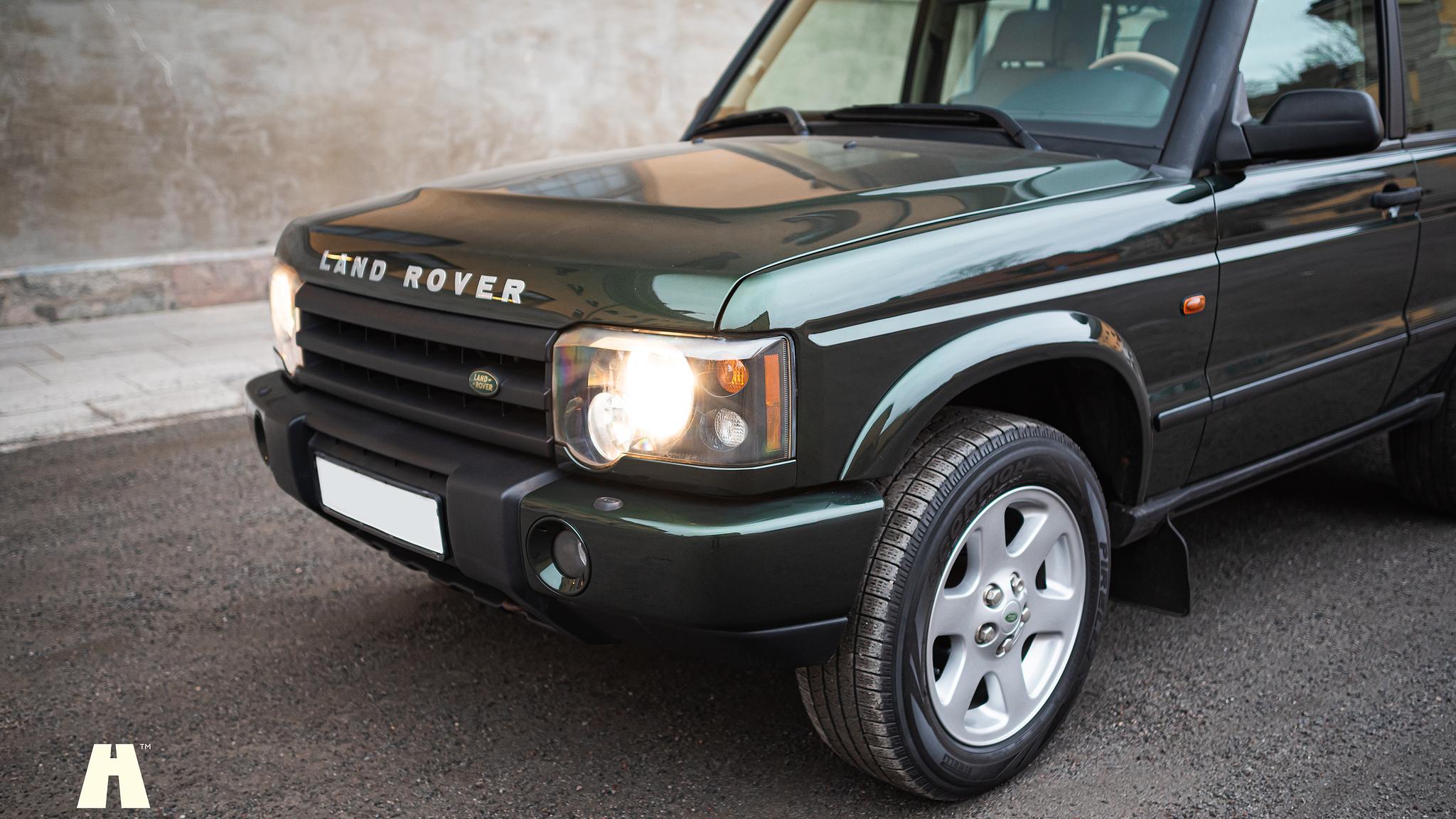 Exterior image of 2003 Land Rover Discovery II, 2003