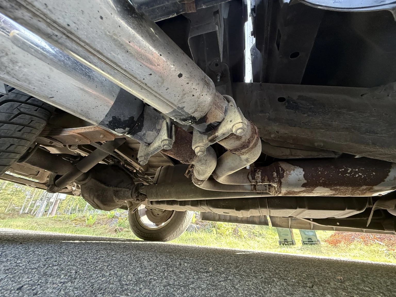 Image of 2002 Ford F-150 SVT Lightning mechanics (39)