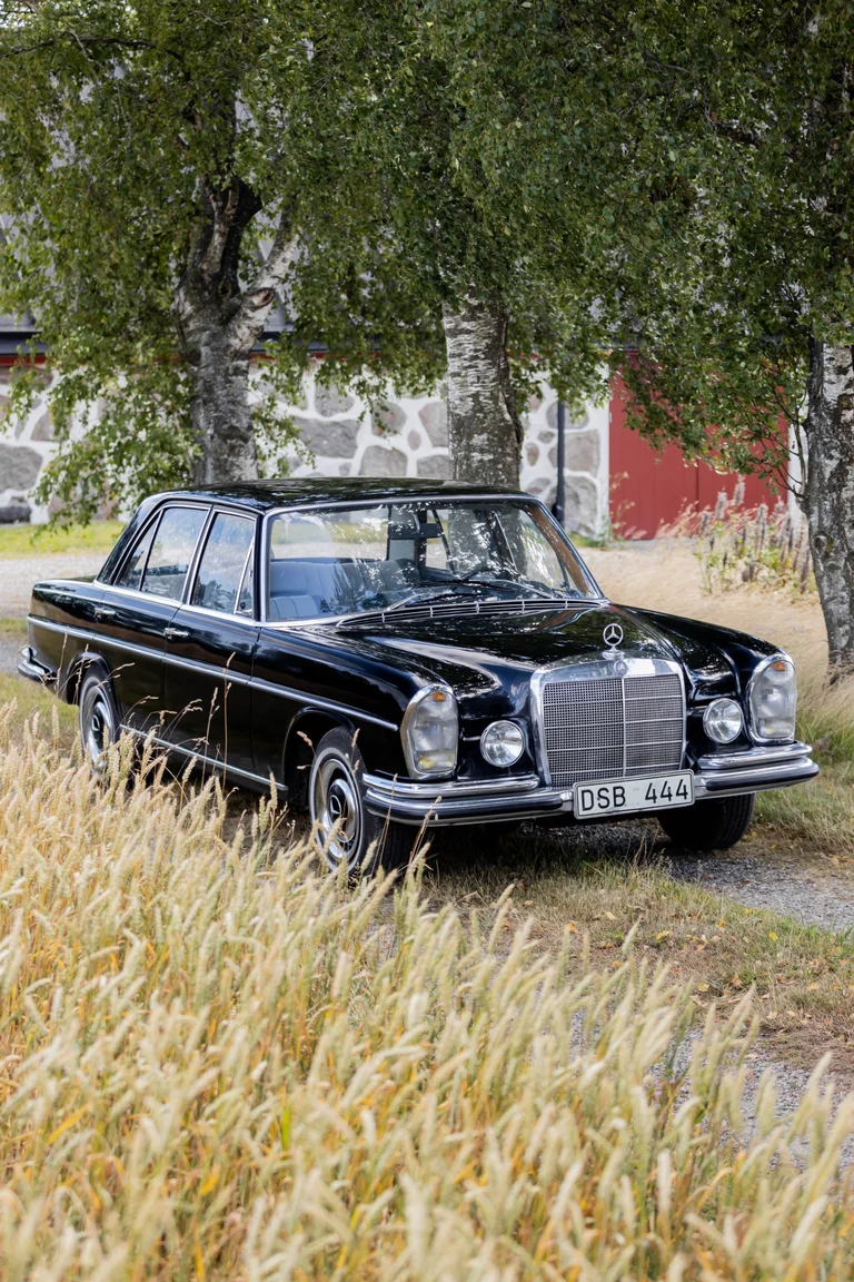 Exterior image of 1967 Mercedes-Benz 250 S 250 s (3)