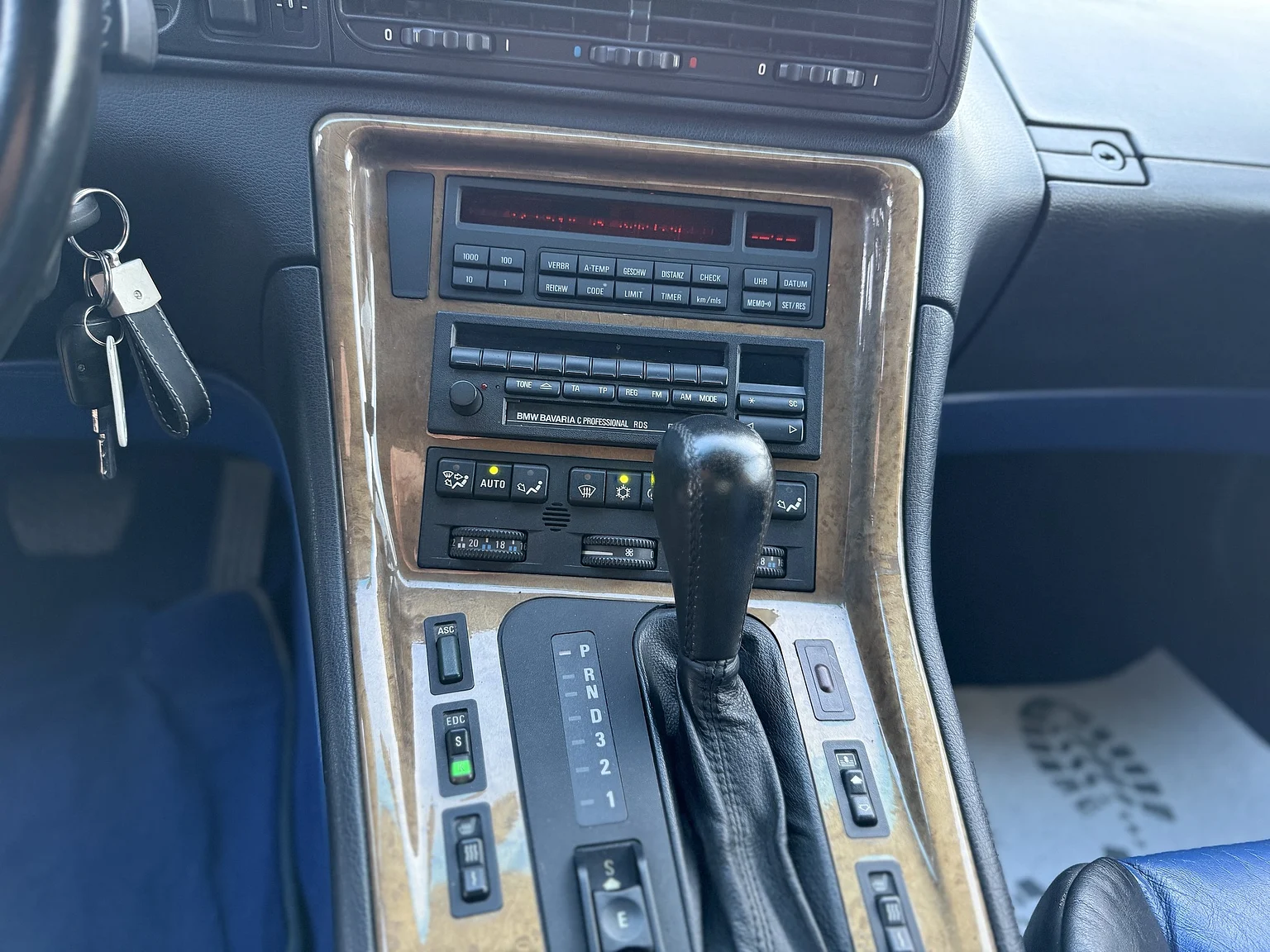 Interiörbild 1992 BMW 850iA - No Reserve (63)