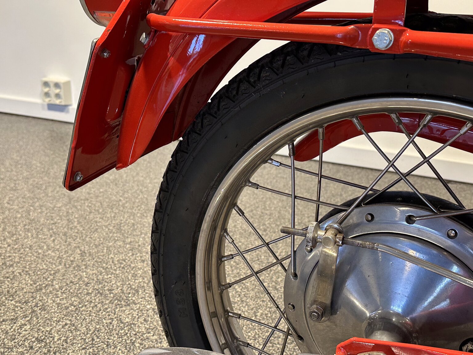 Exterior image of 1963 Aermacchi Harley-Davidson Ala Rossa